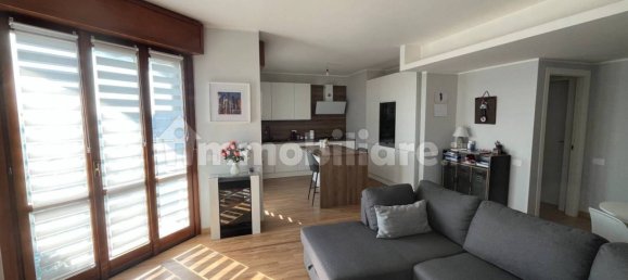 2 bedrooms Apartment in Cologno Monzese, Italy No. 64354 3