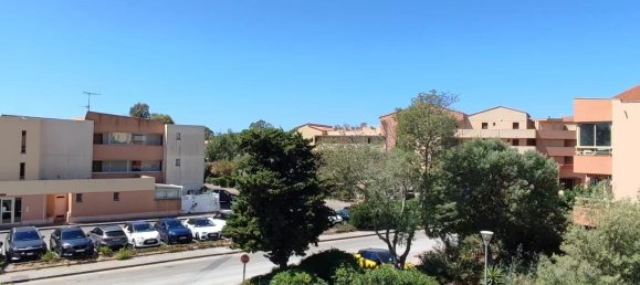 Studio in La Londe-les-Maures, France No. 289239 3