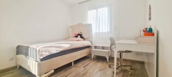 6 bedrooms House in Saint-Xandre, France No. 294642 17