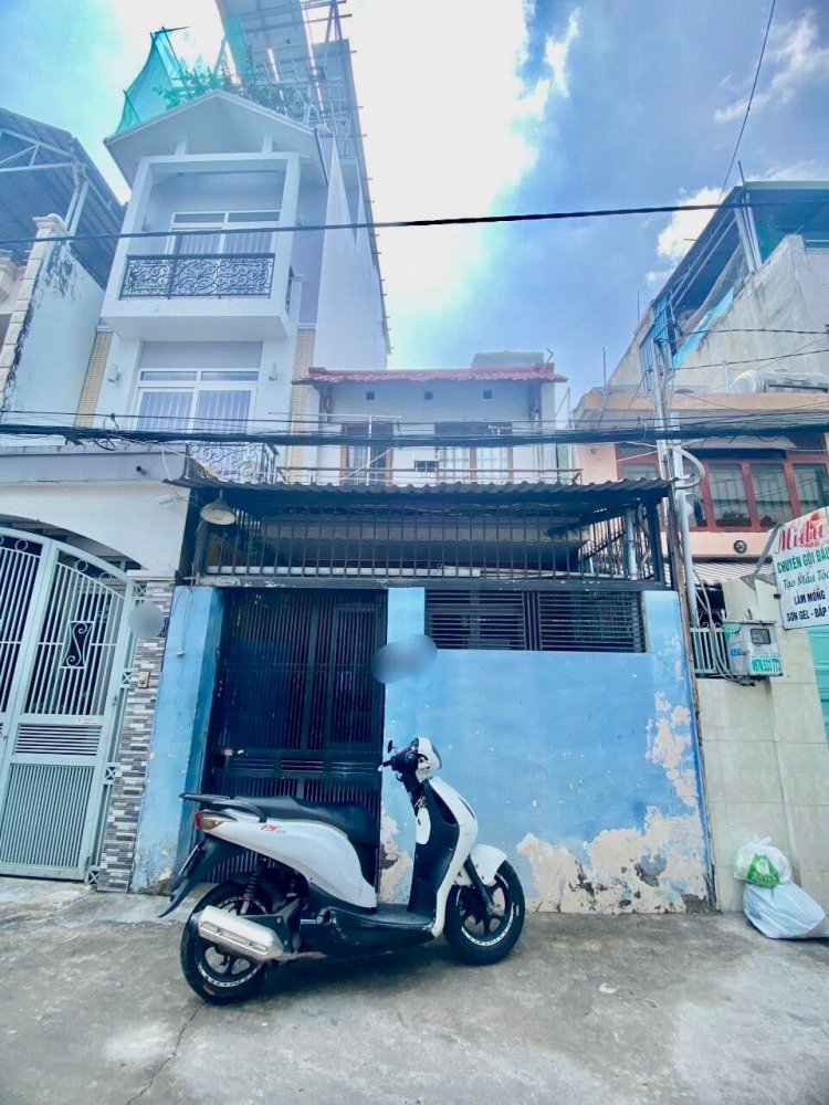 64m² Townhouse in District 7, Vietnam No. 13017