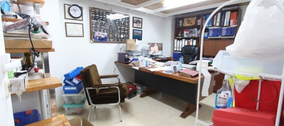 Propiedad comercial de 1 dormitorio en Guardamar del Segura, Spain No. 93348 5