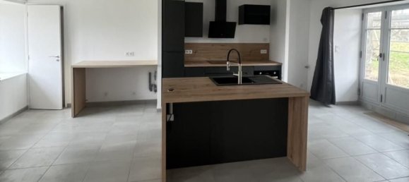 4 Schlafzimmer Haus in Le Theil-de-Bretagne, France, Nr. 203024 3