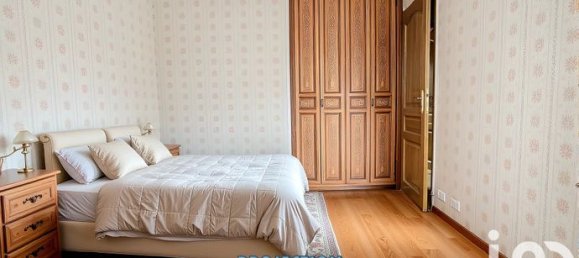 5 bedrooms House in Notre-Dame-d'Oe, France No. 313752 15