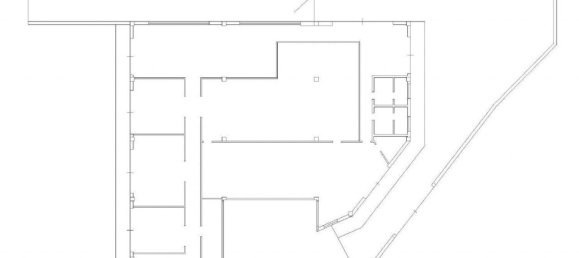 550m² Warehouse in Porto San Giorgio, Italy No. 375068 18