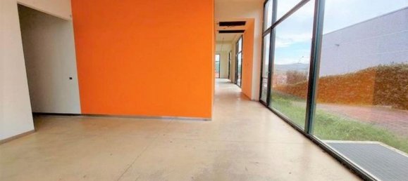 550m² Warehouse in Porto San Giorgio, Italy No. 375068 12