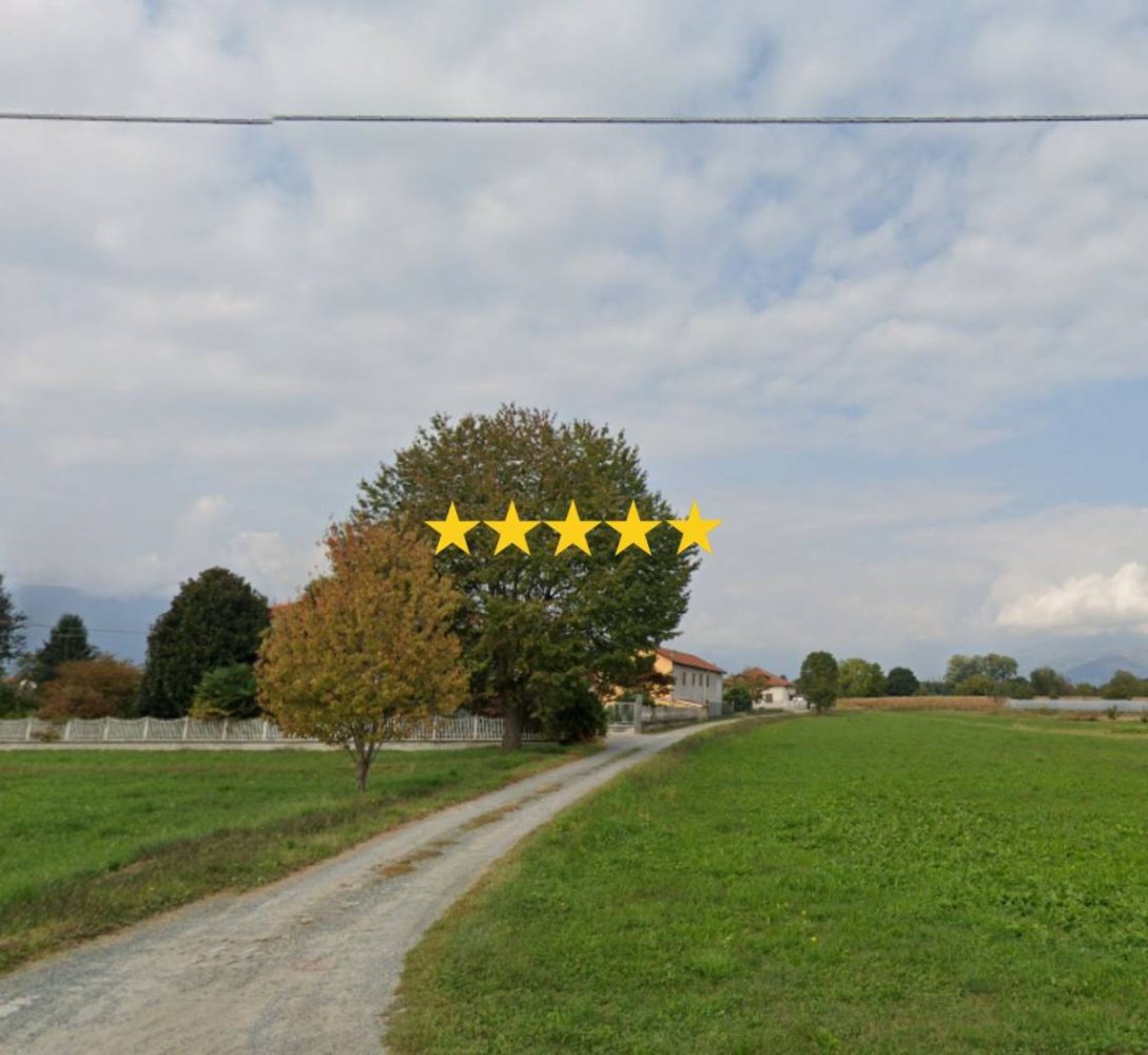 5 bedrooms Apartment in Cirié, Italy No. 372954