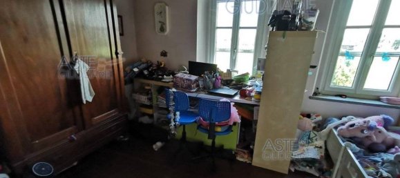 5 bedrooms Apartment in Cirié, Italy No. 372954 4