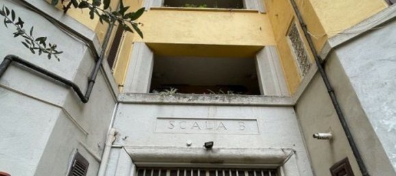 3 rooms Apartment in Rome, Italy No. 130869 4