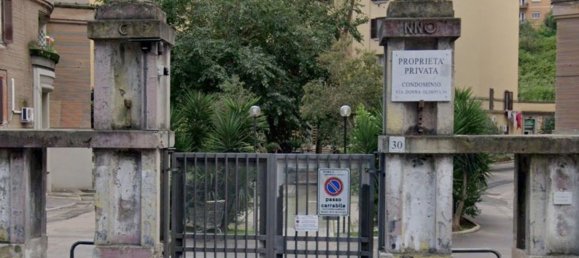 3 rooms Apartment in Rome, Italy No. 130869 2