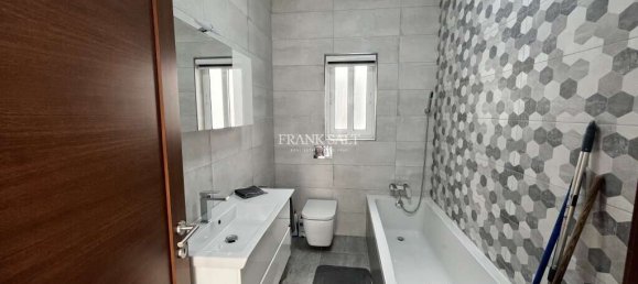 1 غرف نوم بانتهاوس في Luqa, Malta رقم 8161 15