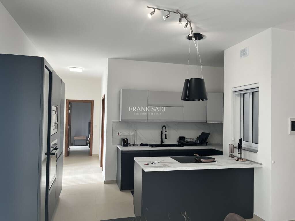 1 غرف نوم بانتهاوس في Luqa, Malta رقم 8161