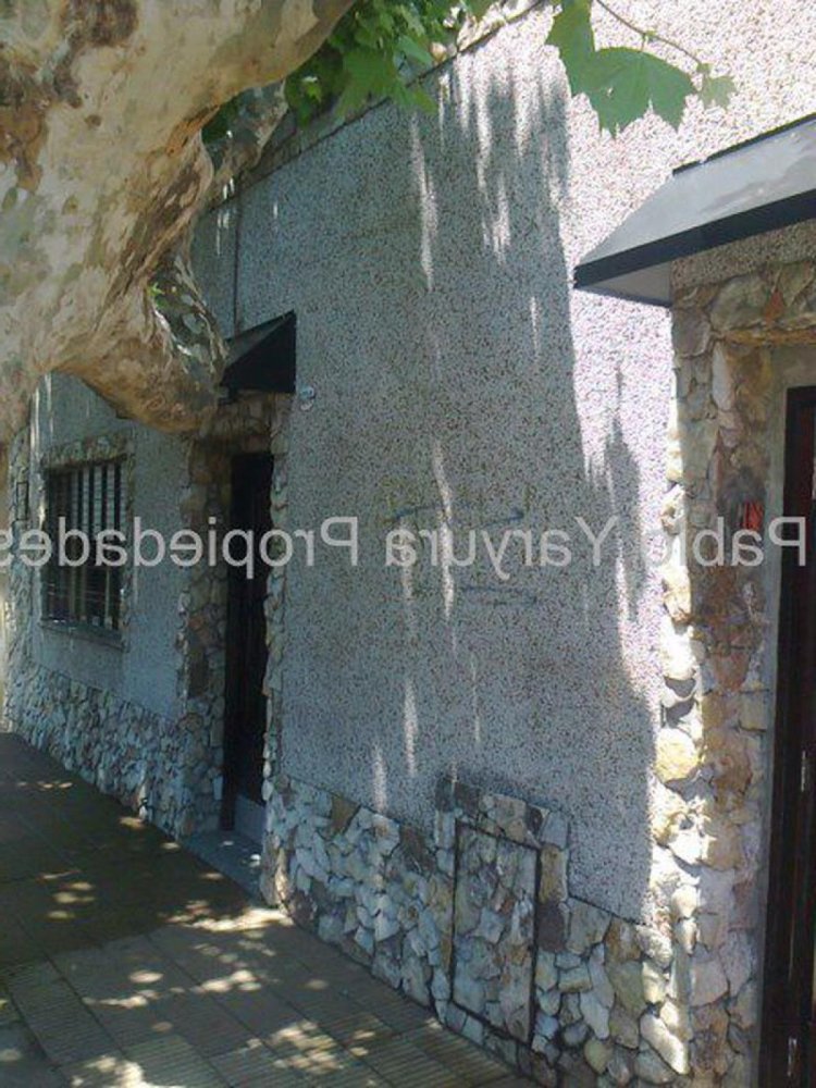 3 bedrooms House in Tres de Febrero, Argentina No. 62032