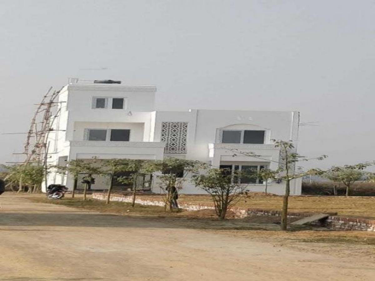 Дом с 3 спальнями в Лакхнау, Индия № 2636