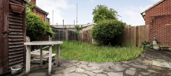 4 bedrooms House in Dartford, United Kingdom No. 10621 35