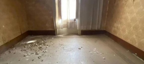 5 rooms Apartment in Nocera Inferiore, Italy No. 165988 9