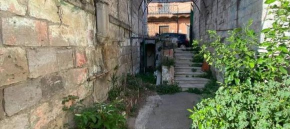 5 rooms Apartment in Nocera Inferiore, Italy No. 165988 3