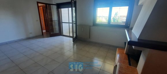 4 rooms Apartment in Latina, Italy No. 283457 7