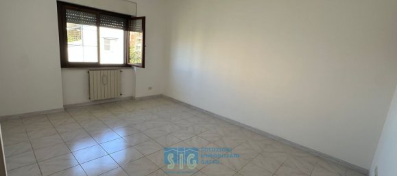 4 rooms Apartment in Latina, Italy No. 283457 17