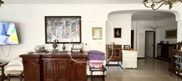 Apartamento de 4 dormitorios en Rome, Italy No. 330841 12
