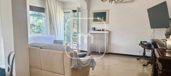 Apartamento de 4 dormitorios en Rome, Italy No. 330841 3