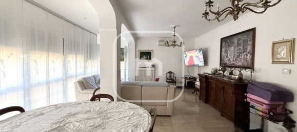 Apartamento de 4 dormitorios en Rome, Italy No. 330841 6