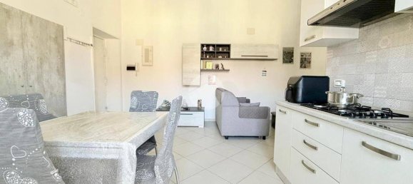 1 bedroom Apartment in Naples, Italy No. 313536 8