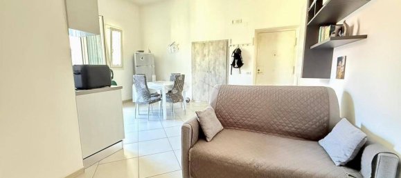1 bedroom Apartment in Naples, Italy No. 313536 10