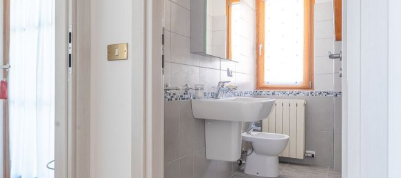 6 bedrooms House in Romagnese, Italy No. 360886 28