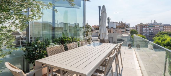 Ático de 2 dormitorios en Madrid, Spain No. 167244 9