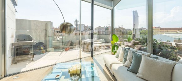 Ático de 2 dormitorios en Madrid, Spain No. 167244 2