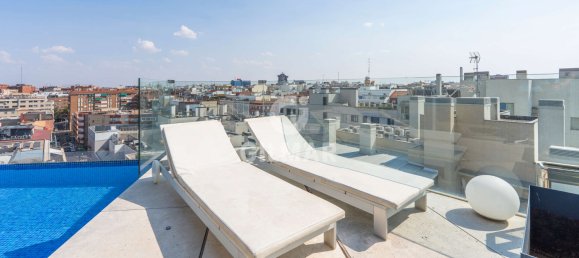 Ático de 2 dormitorios en Madrid, Spain No. 167244 23