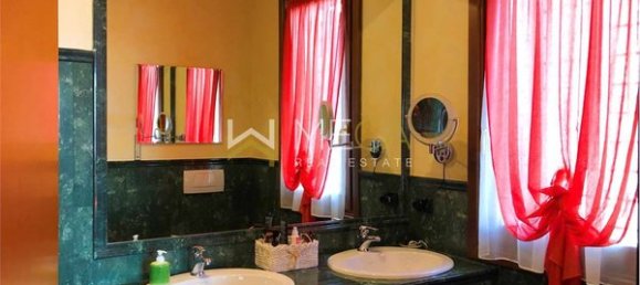 6-Zimmer Villa in Gardone Riviera, Italy, Nr. 8011 34