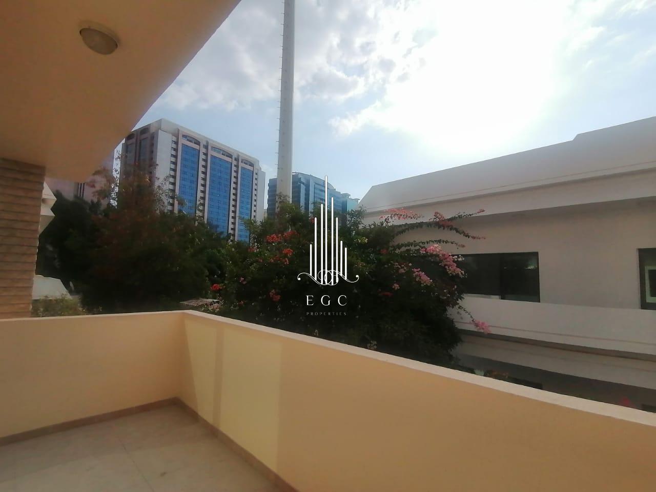 4 غرف نوم شقة في Al Khalidiya, UAE رقم 56114