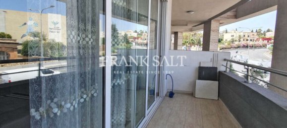 3 bedrooms Apartment in Swieqi, Malta No. 7103 19