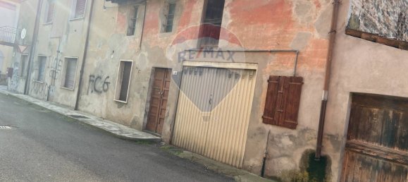 5 bedrooms House in Cadeo, Italy No. 358204 5