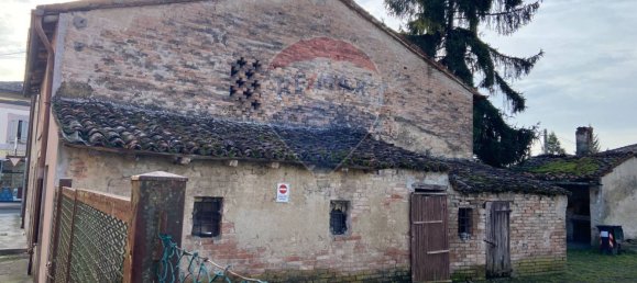 5 bedrooms House in Cadeo, Italy No. 358204 6