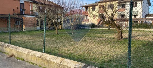 5 bedrooms House in Cadeo, Italy No. 358204 16