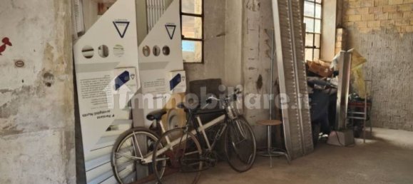 34m² Warehouse in Grottammare, Italy No. 292413 10