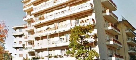 Apartamento de 4 divisões em Varese, Italy N.º 202208 16