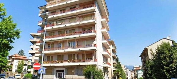 Apartamento de 4 divisões em Varese, Italy N.º 202208 17