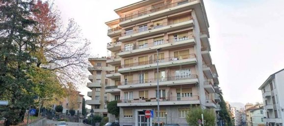 Apartamento de 4 divisões em Varese, Italy N.º 202208 4