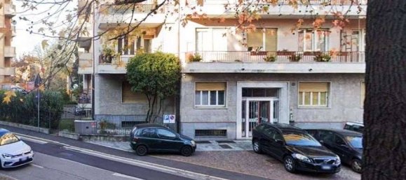 Apartamento de 4 divisões em Varese, Italy N.º 202208 14