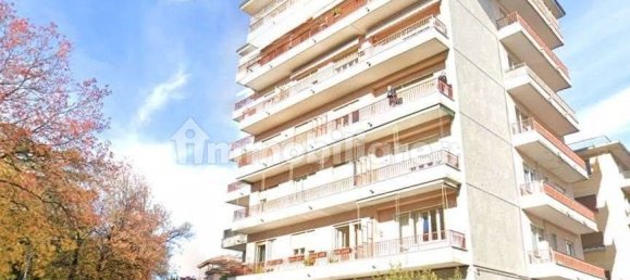 Apartamento de 4 divisões em Varese, Italy N.º 202208 19
