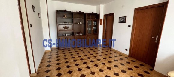 4 chambres Appartement à Potenza, Italy No. 315945 3