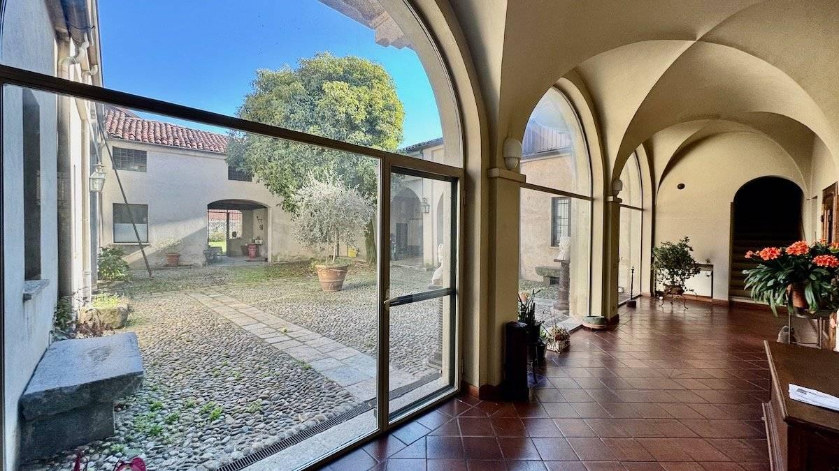 18 rooms Villa in Candelo, Italy No. 80799