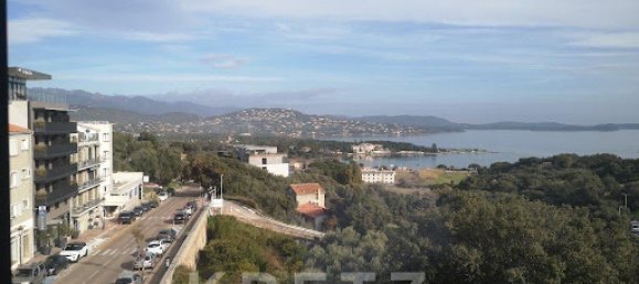 3 chambres Appartement à Porto-Vecchio, France No. 65315 7