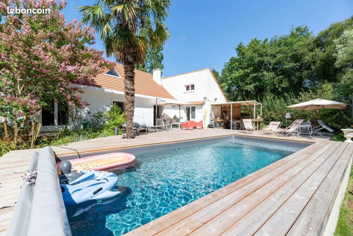 4 bedrooms House in Sautron, France No. 339874