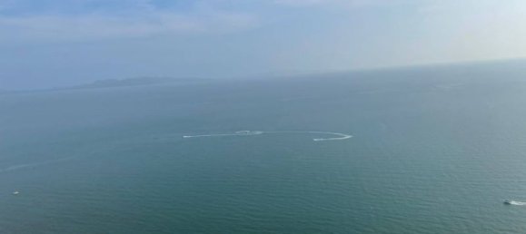 2 bedrooms Condo in Pattaya, Thailand No. 8425 11