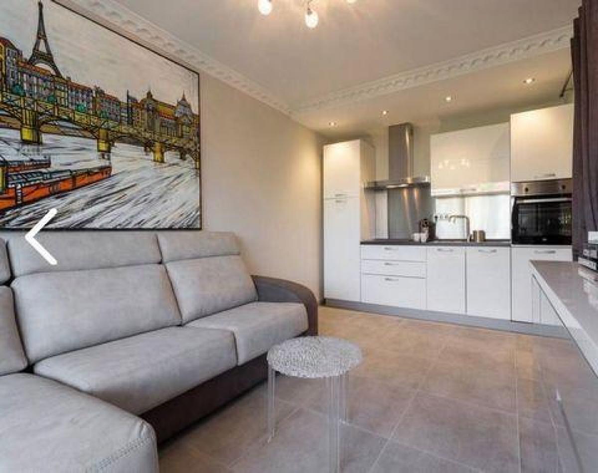 Studio à condo à Cannes, France No. 12128