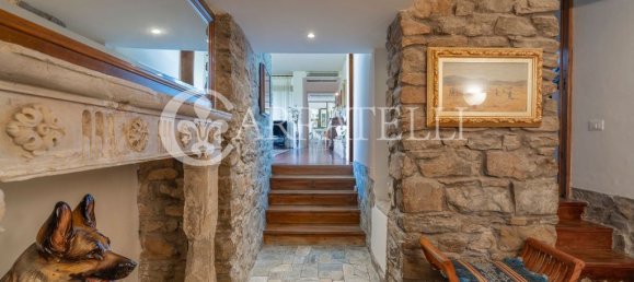 4 bedrooms Apartment in Florence, Italy No. 302704 20